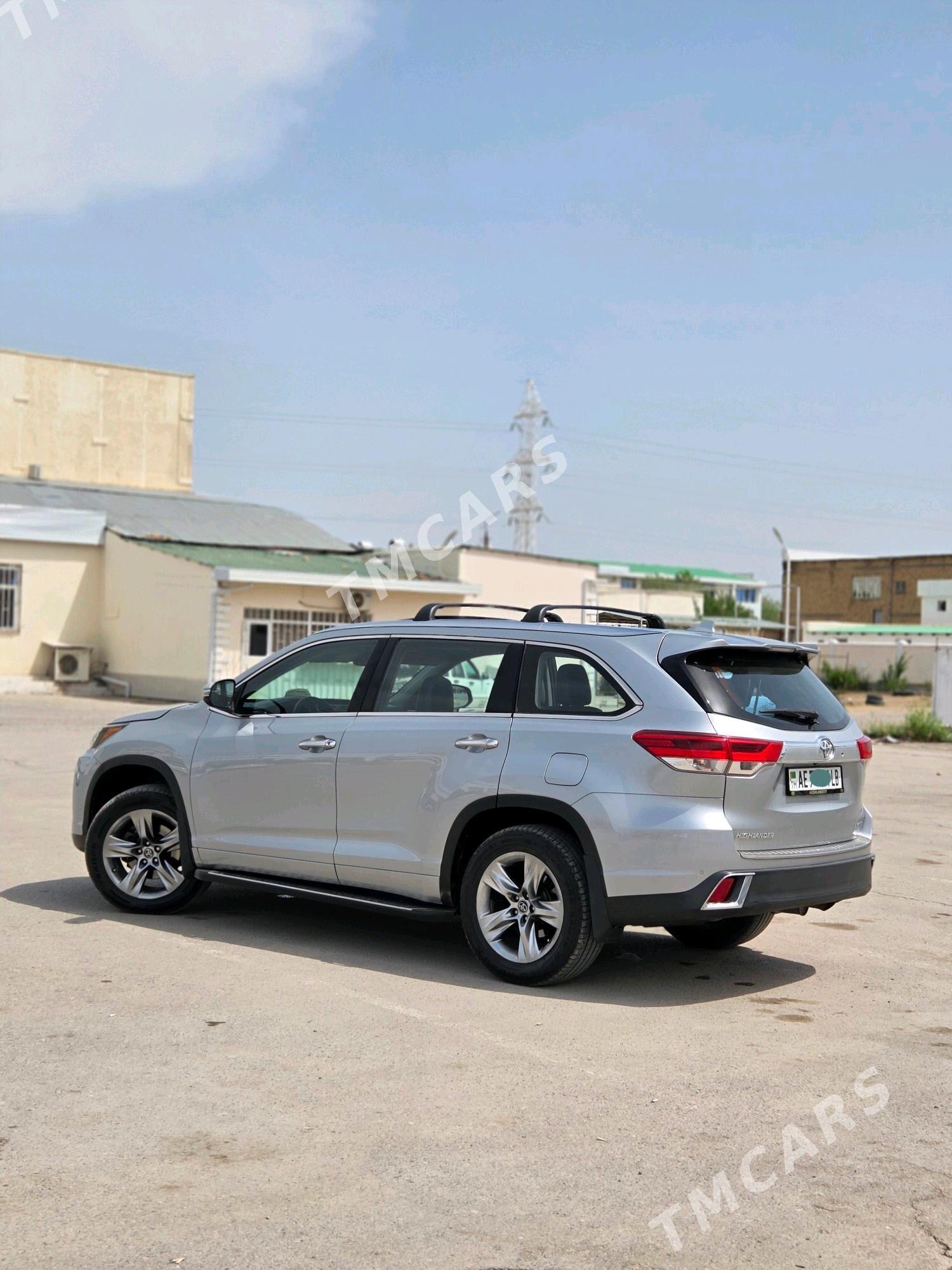 Toyota Highlander 2017 - 430 000 TMT - Туркменабат - img 5