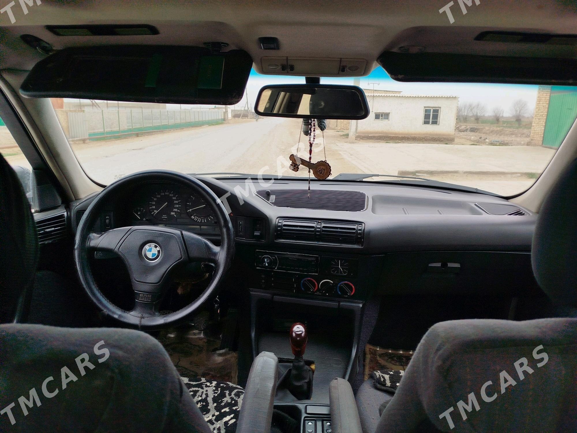 BMW 525 1992 - 50 000 TMT - Ёлётен - img 9