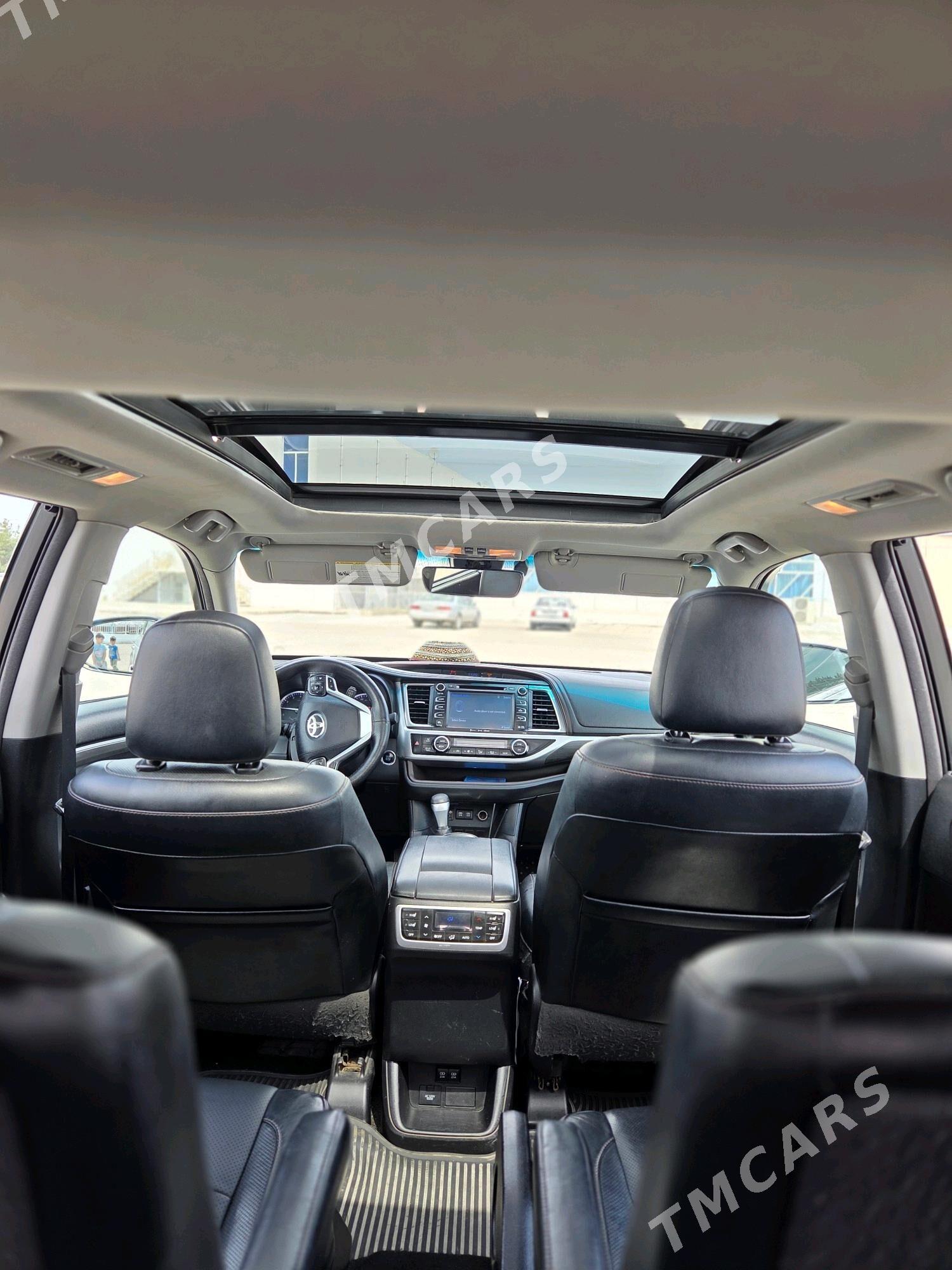 Toyota Highlander 2017 - 430 000 TMT - Туркменабат - img 8