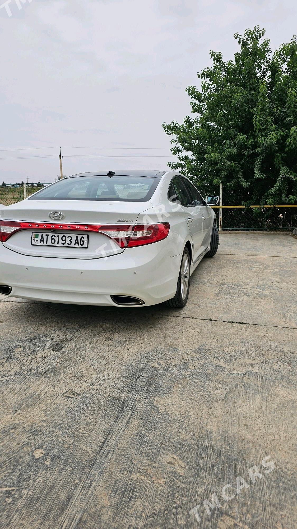 Hyundai Grandeur 2014 - 225 000 TMT - Aşgabat - img 3