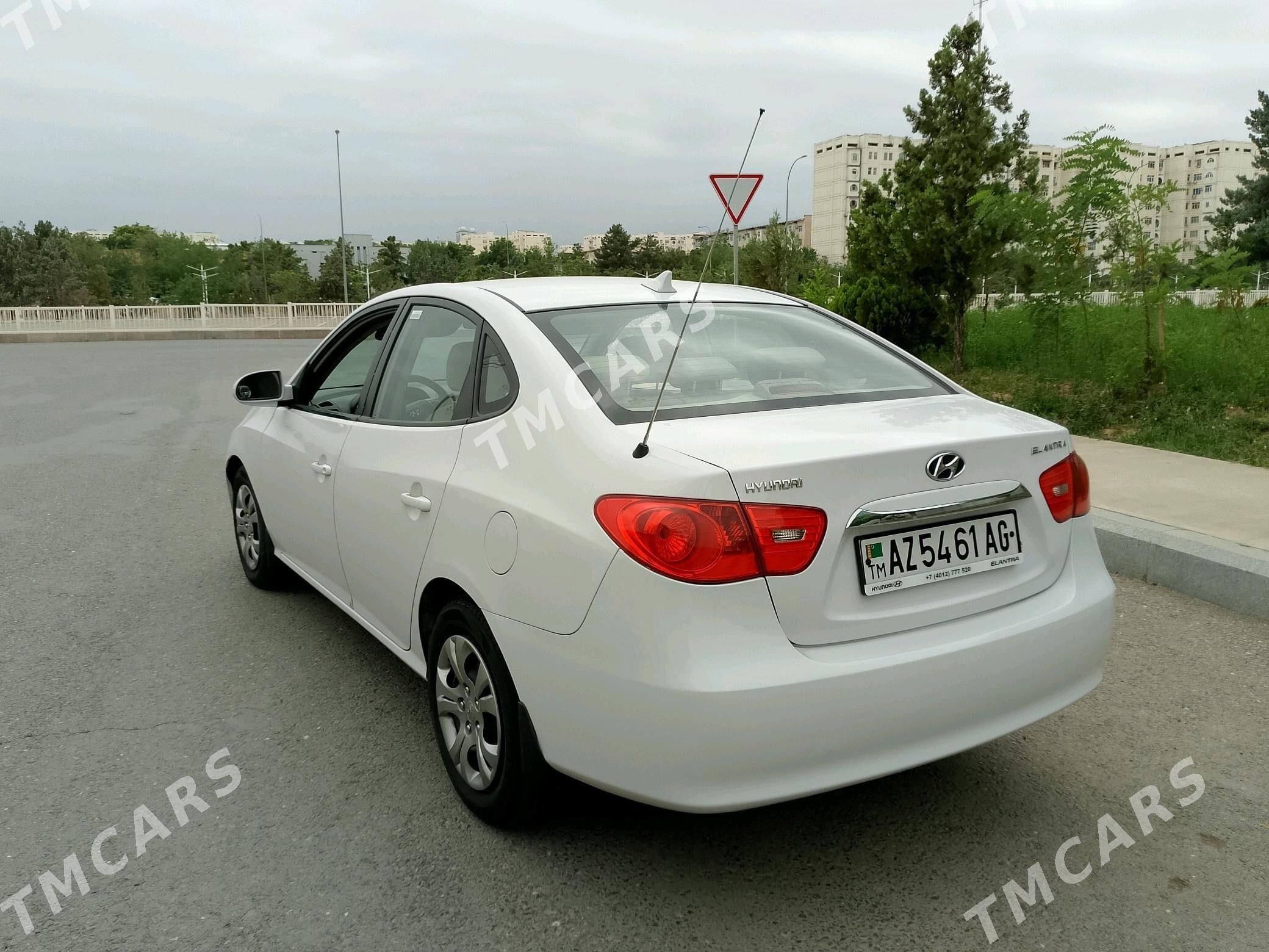 Hyundai Elantra 2010 - 133 000 TMT - Ашхабад - img 5