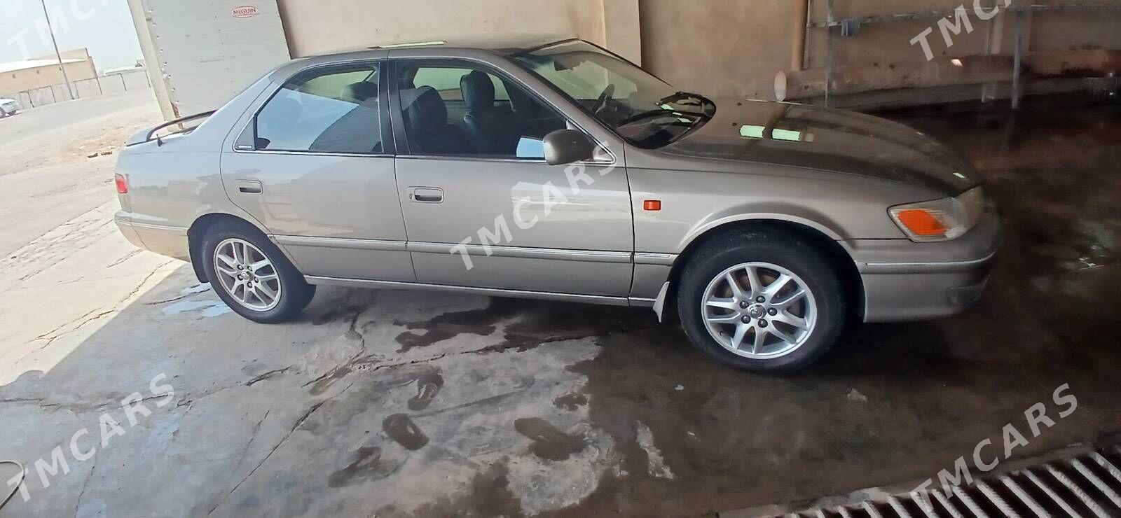Toyota Camry 1999 - 130 000 TMT - Мары - img 3