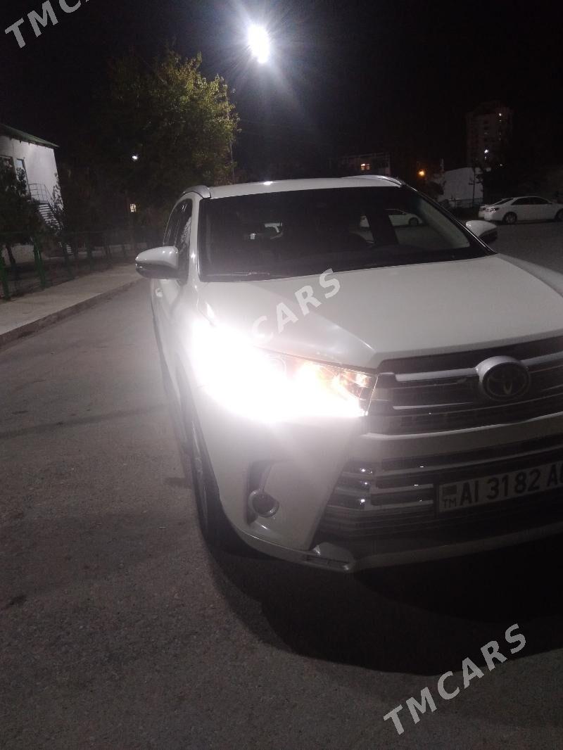 Toyota Highlander 2018 - 440 000 TMT - Howdan "B" - img 8