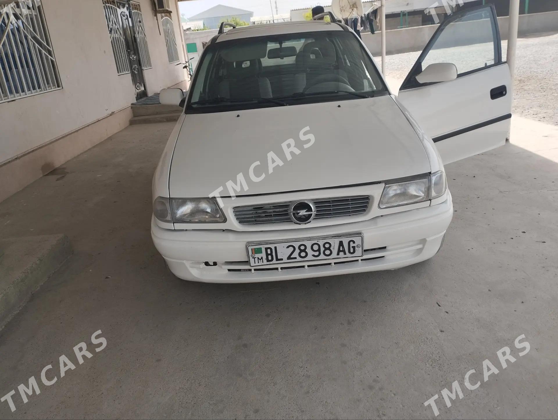 Opel Astra 1994 - 43 000 TMT - Bäherden - img 6