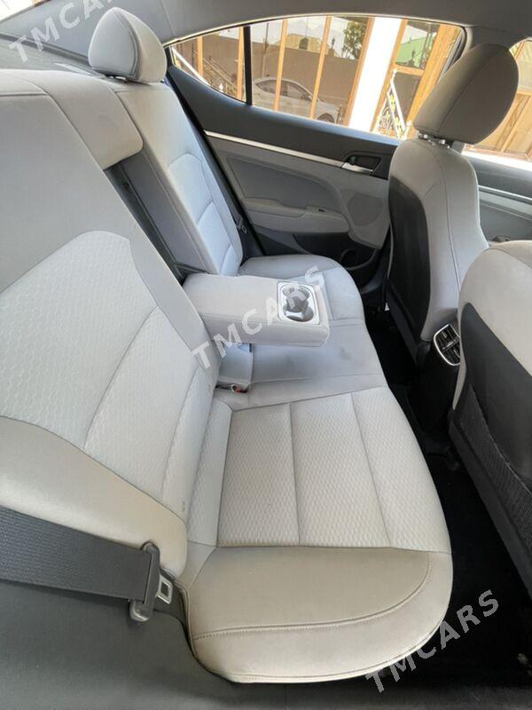 Hyundai Elantra 2019 - 205 000 TMT - Aşgabat - img 4