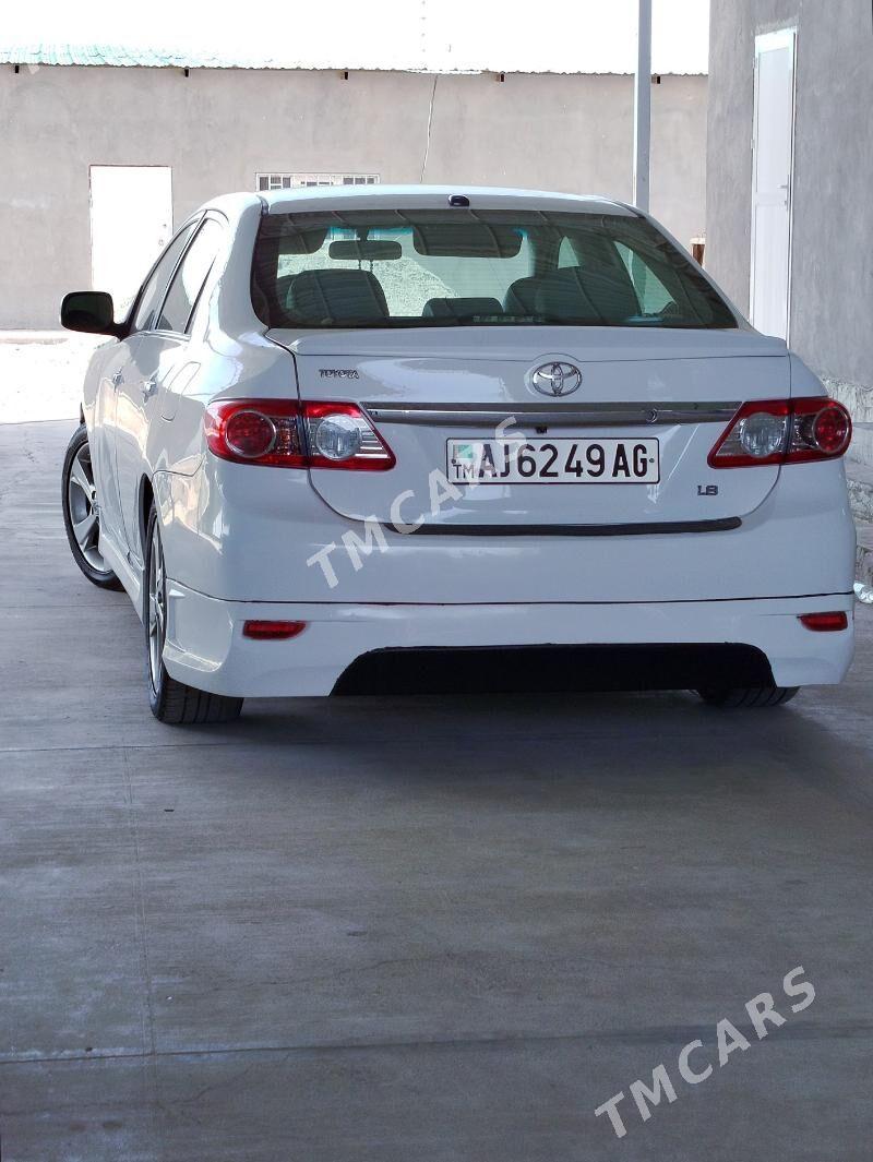 Toyota Corolla 2013 - 148 000 TMT - Ашхабад - img 2