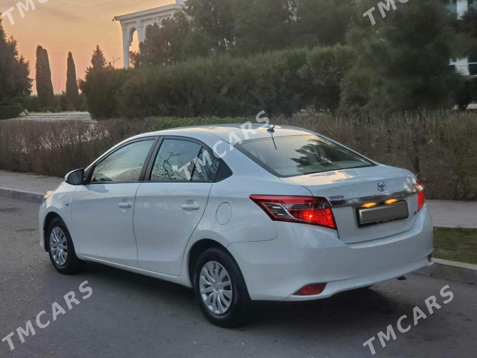 Toyota Yaris 2014 - 170 000 TMT - Ашхабад - img 3