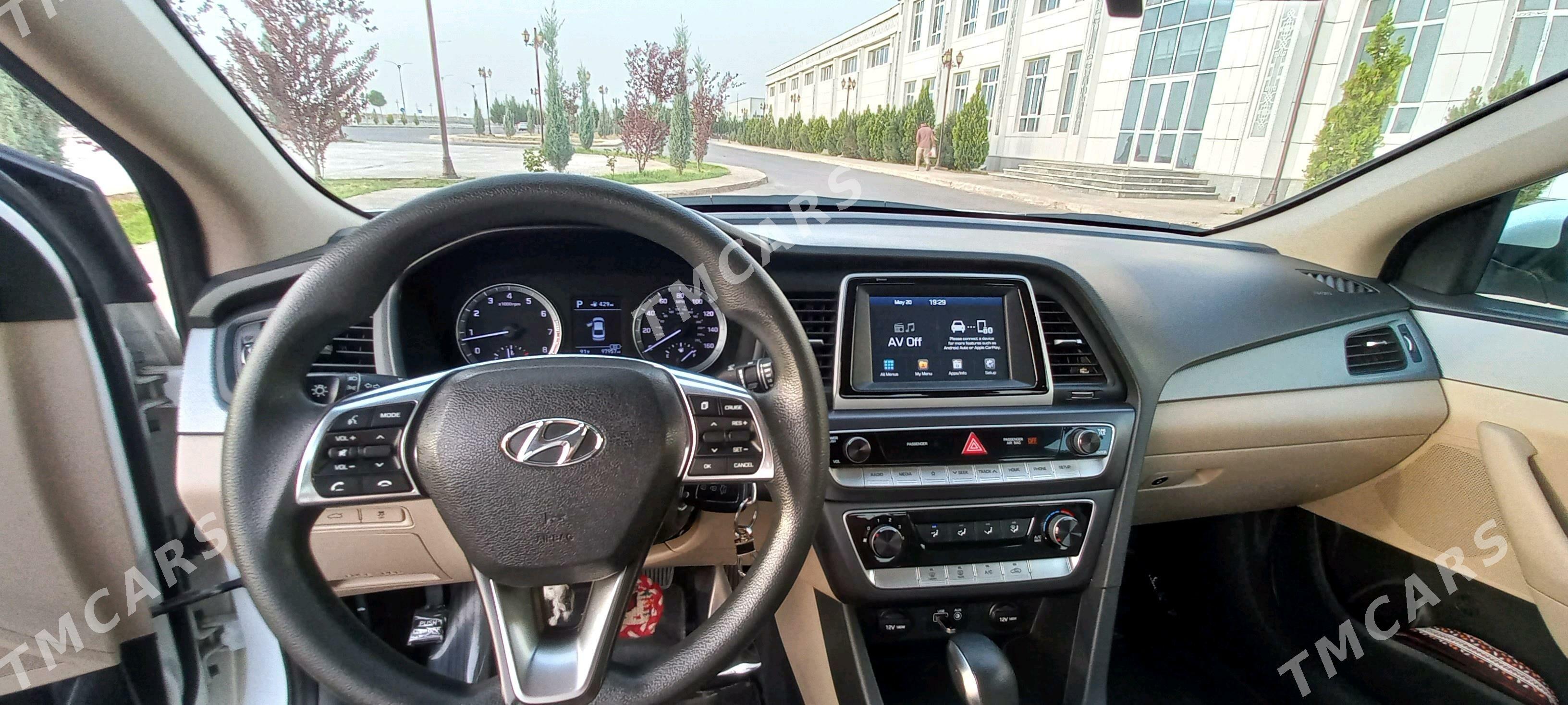 Hyundai Sonata 2018 - 200 000 TMT - Täze zaman - img 4