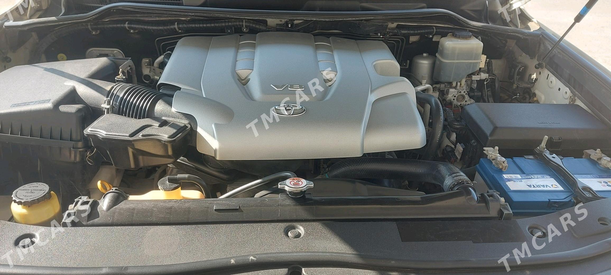 Toyota Land Cruiser 2010 - 1 250 000 TMT - Хитровка - img 4