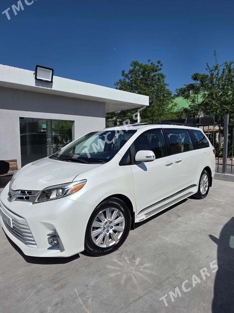 Toyota Sienna 2017 - 400 000 TMT - Aşgabat - img 9