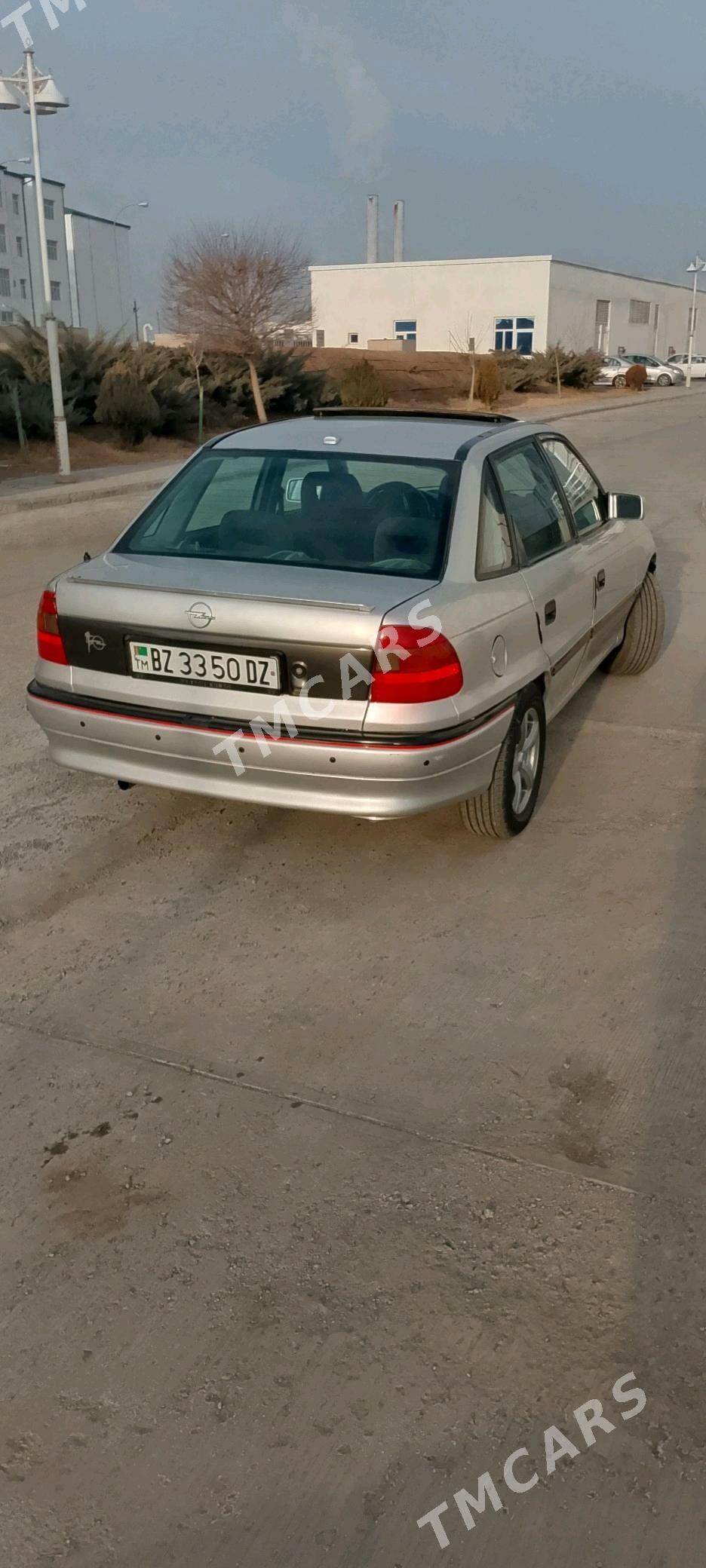 Opel Astra 1994 - 48 000 TMT - Дашогуз - img 4