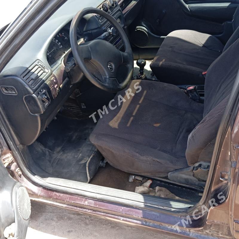 Opel Vectra 1992 - 26 000 TMT - Дашогуз - img 5