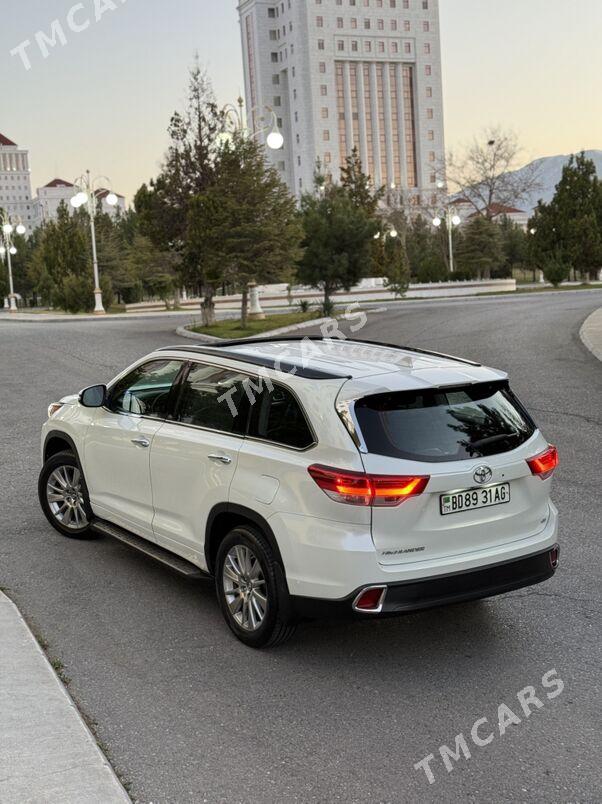 Toyota Highlander 2018 - 420 000 TMT - Aşgabat - img 3