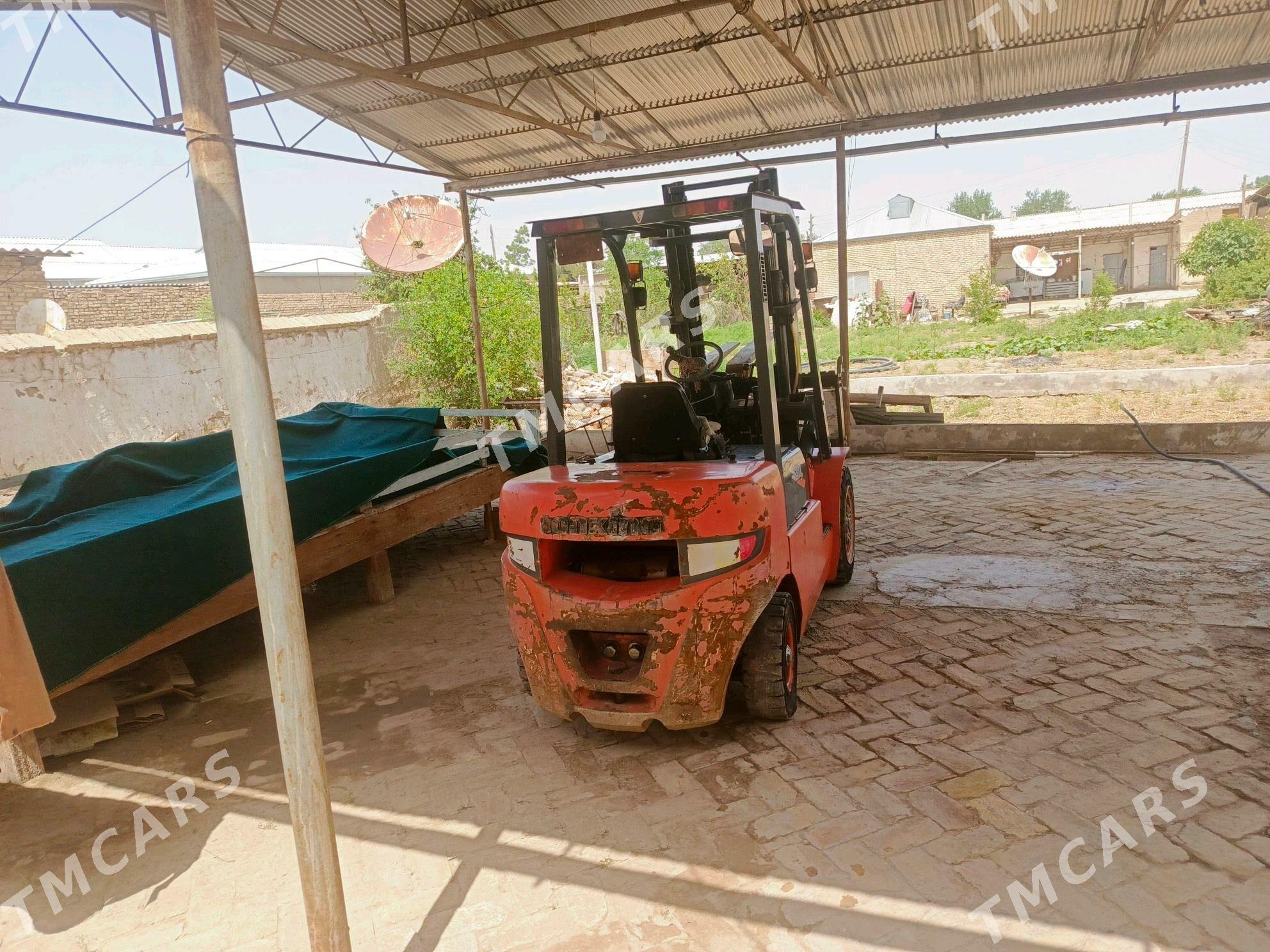 Kara Forklift 2015 - 150 000 TMT - Ёлётен - img 5