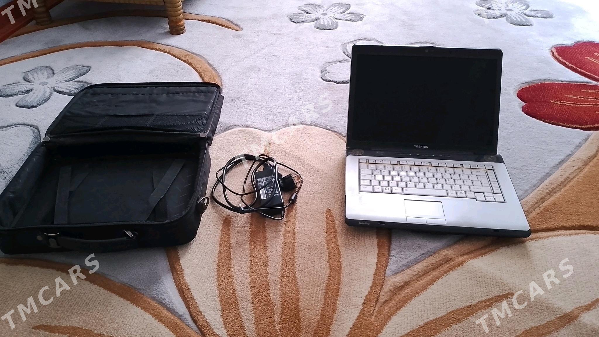 TOSHIBA NOTEBOOK - Mary - img 3