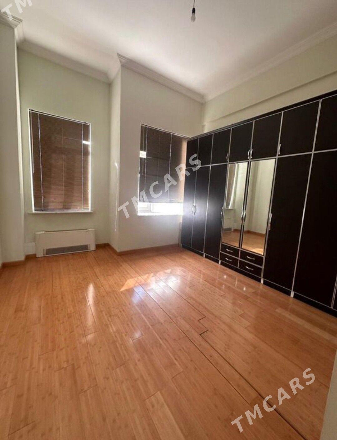 Elitka Cehow 4 Kom 4 Etajy - Çehow köç. (A.Nyýazow şaýoly) - img 1