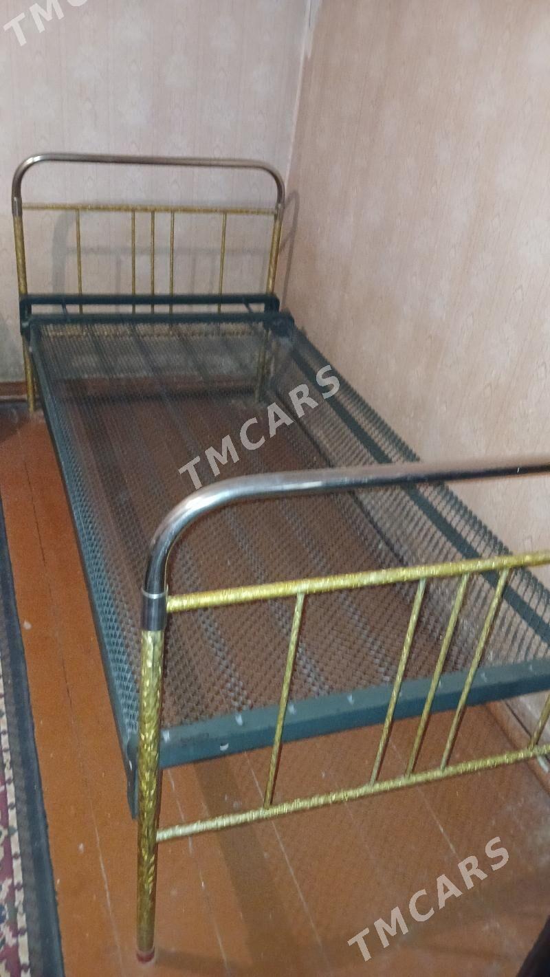 стол тумба кровать полка - 30 мкр - img 2