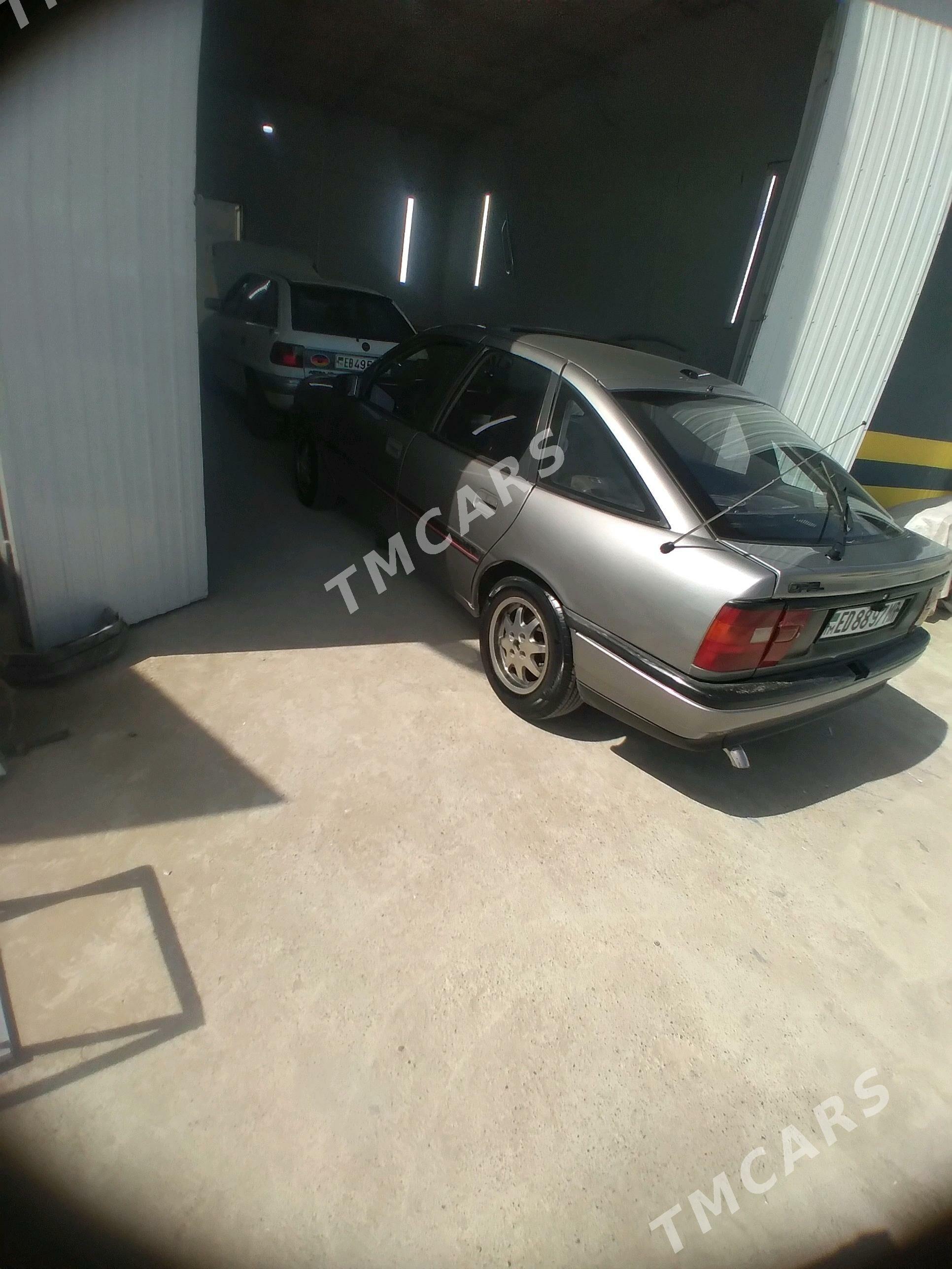 Opel Vectra 1990 - 24 000 TMT - Mary - img 4