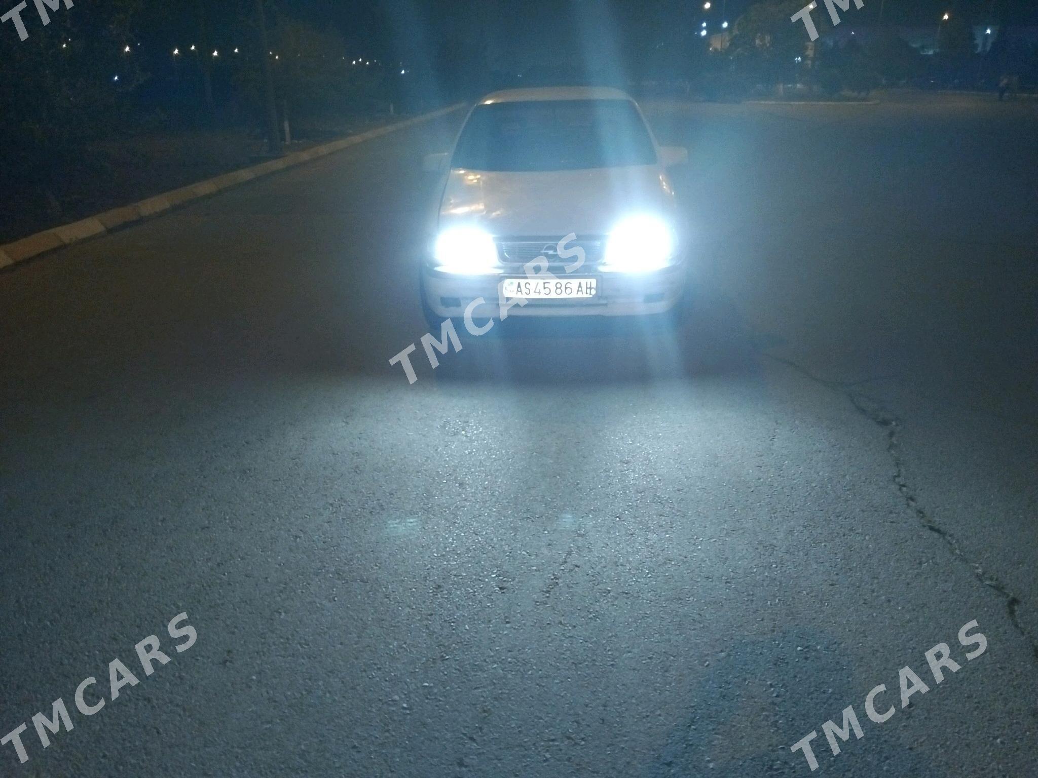 Opel Vectra 1992 - 17 000 TMT - Рухабат (90-й разьезд) - img 3
