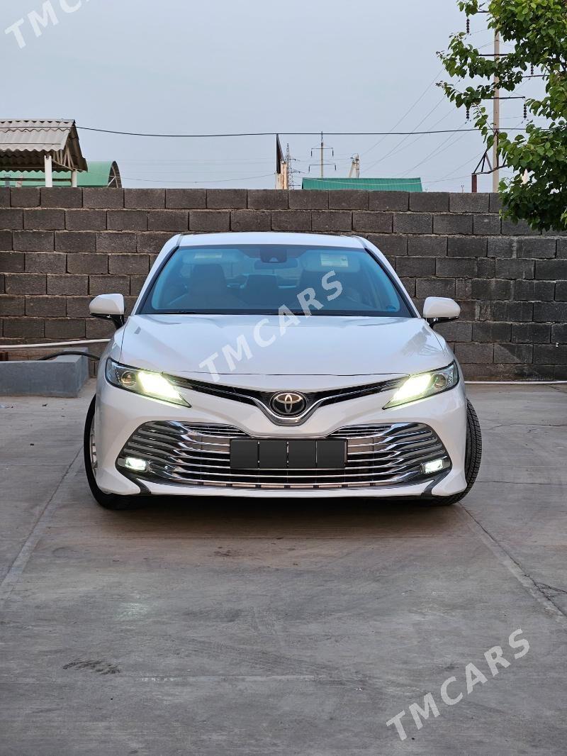 Toyota Camry 2018 - 280 000 TMT - Бузмеин - img 2