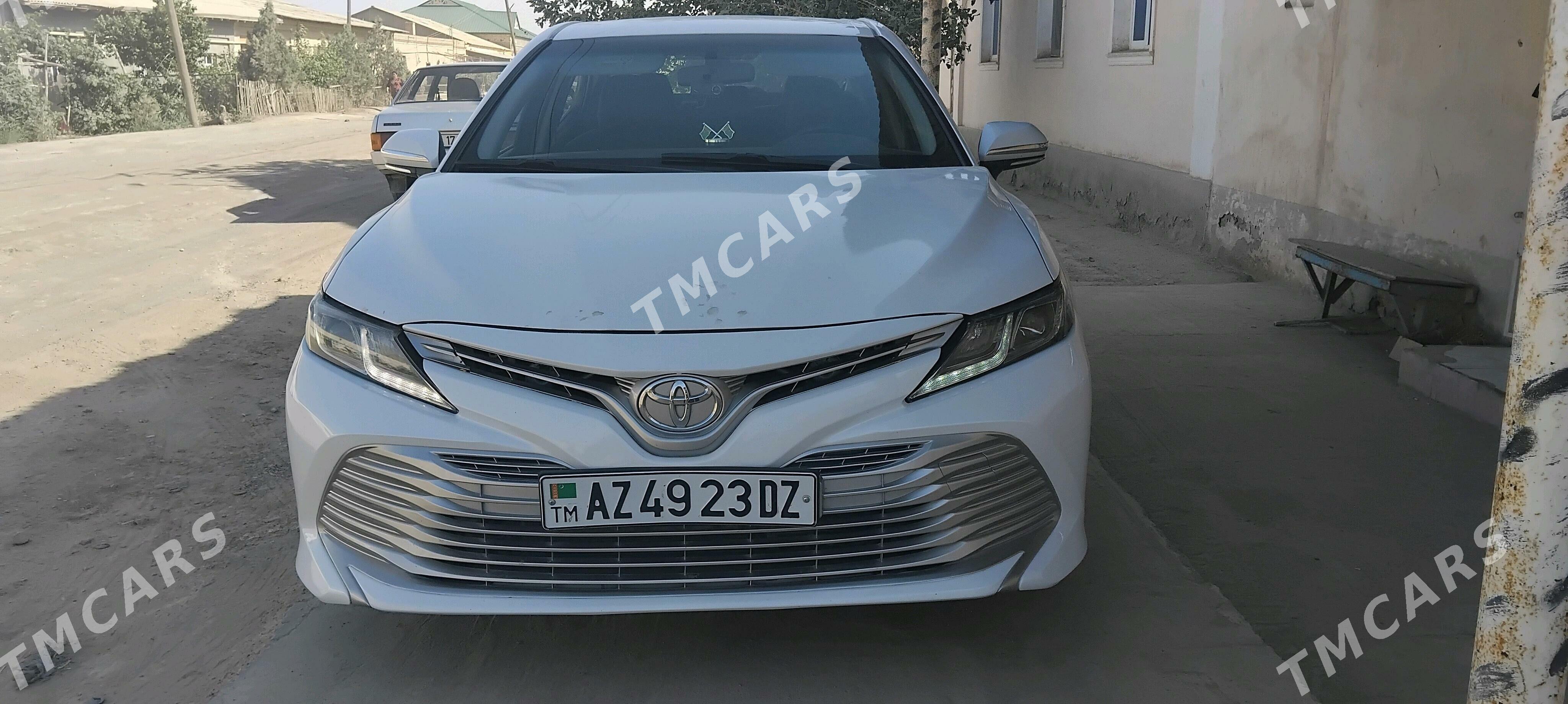 Toyota Camry 2020 - 275 000 TMT - Дашогуз - img 2