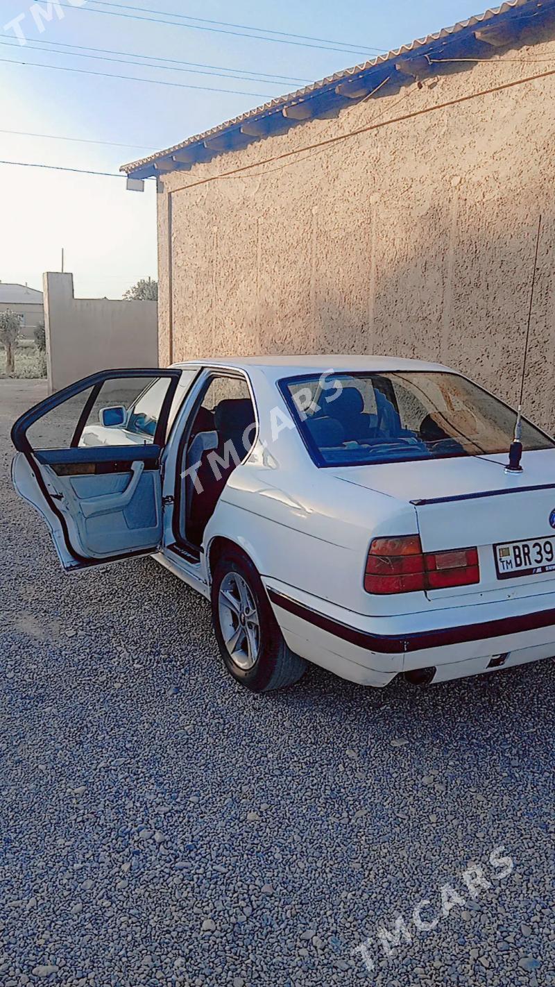 BMW 525 1990 - 40 000 TMT - Ýolöten - img 6