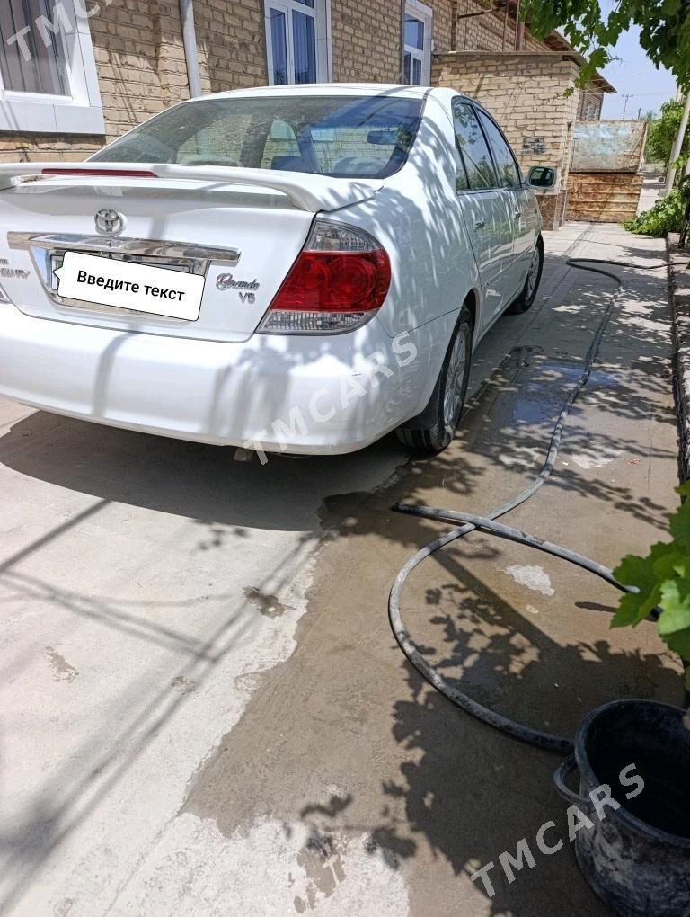 Toyota Camry 2004 - 175 000 TMT - Kerki - img 1