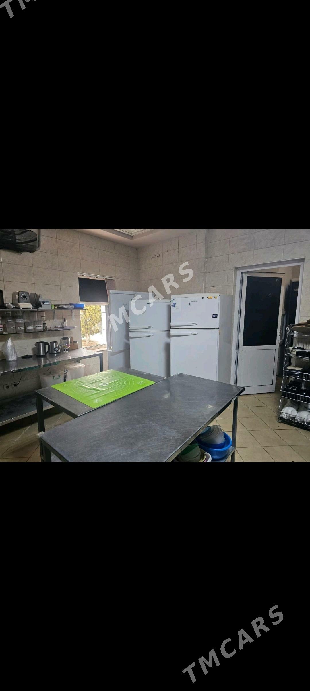 SATLYK KAFE - Sowetskiý köç. (Garaşsyzlyk şaýoly) - img 9