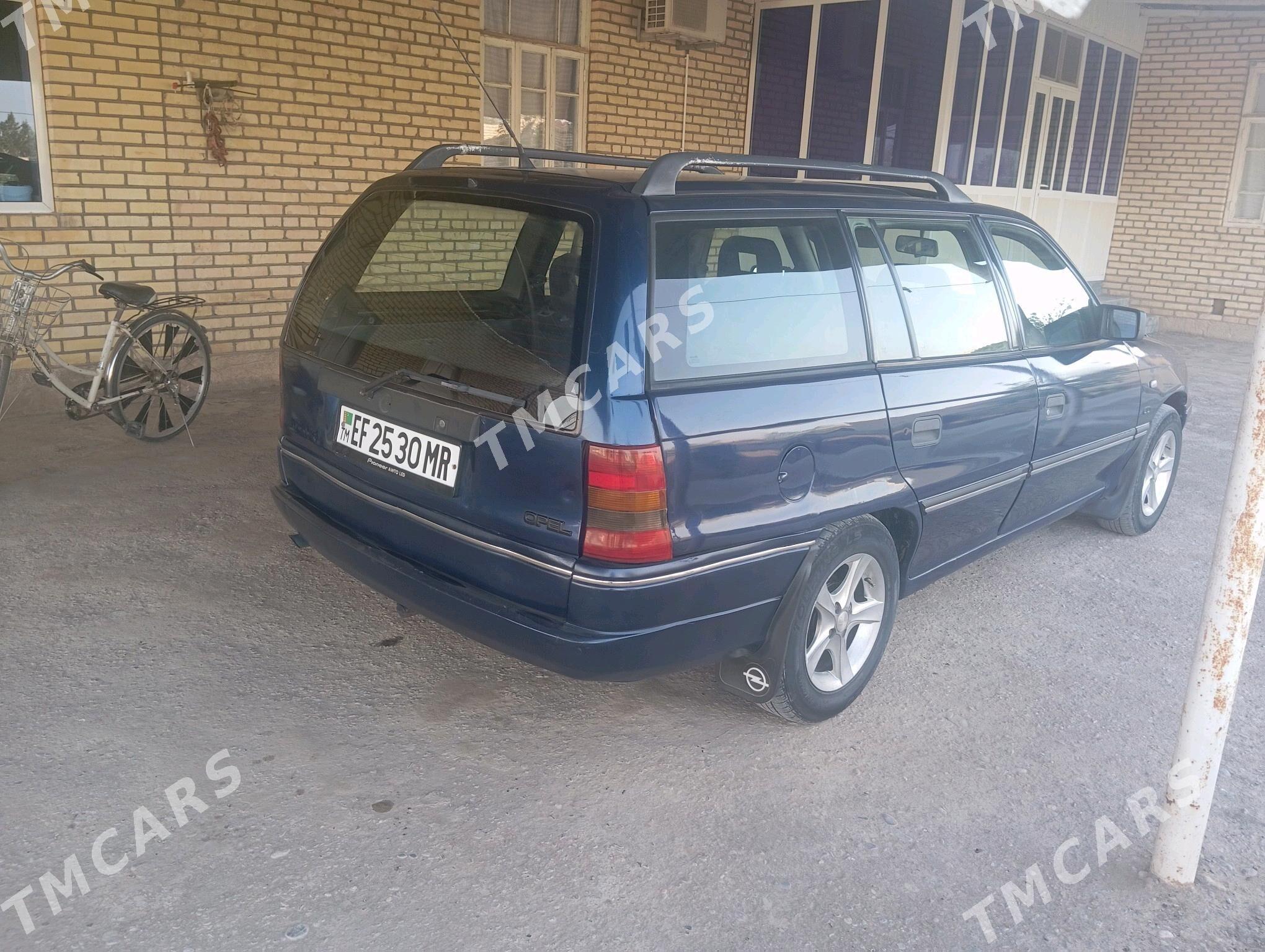 Opel Astra 1993 - 36 000 TMT - Векильбазар - img 3