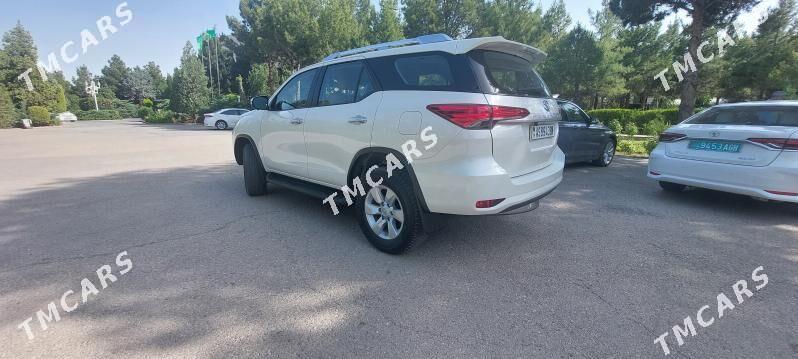 Toyota Fortuner 2021 - 580 000 TMT - Балканабат - img 9