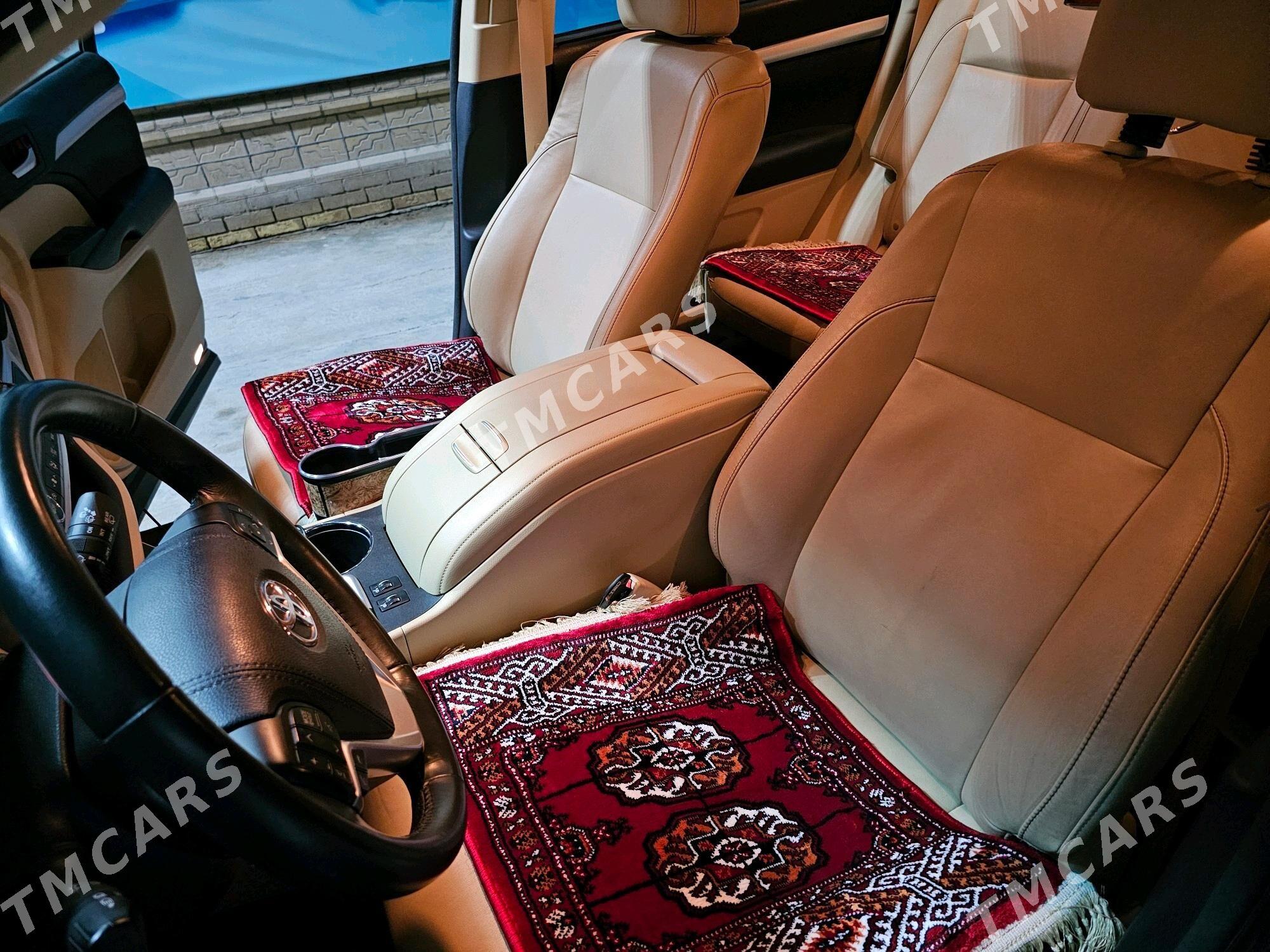 Toyota Highlander 2016 - 600 000 TMT - Саят - img 4
