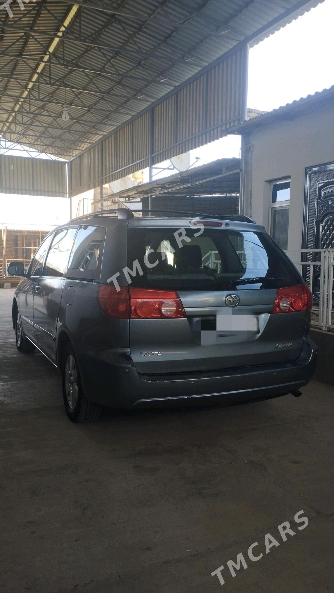 Toyota Sienna 2009 - 200 000 TMT - Tejen - img 2