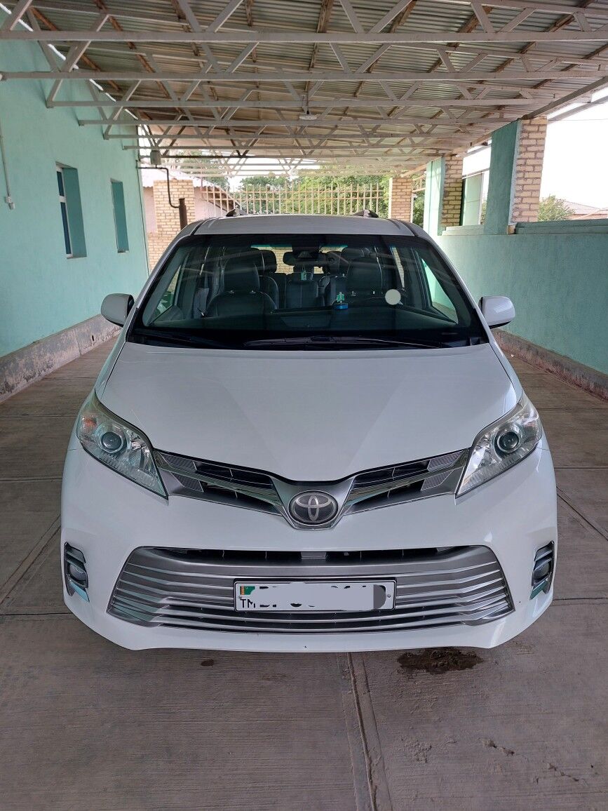 Toyota Sienna 2018 - 360 000 TMT - Ходжамбаз - img 2
