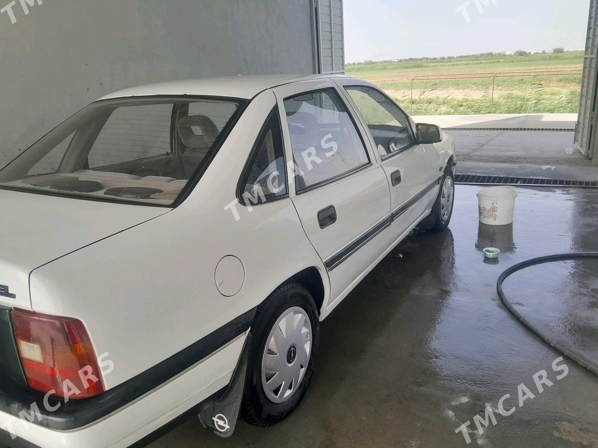 Opel Vectra 1992 - 30 000 TMT - Мары - img 3