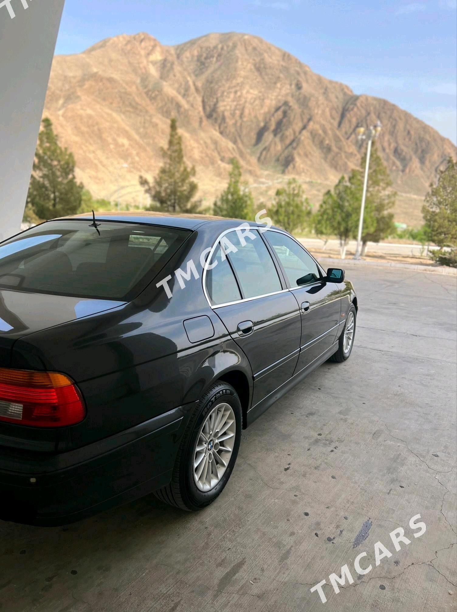 BMW E39 2001 - 116 000 TMT - Балканабат - img 2