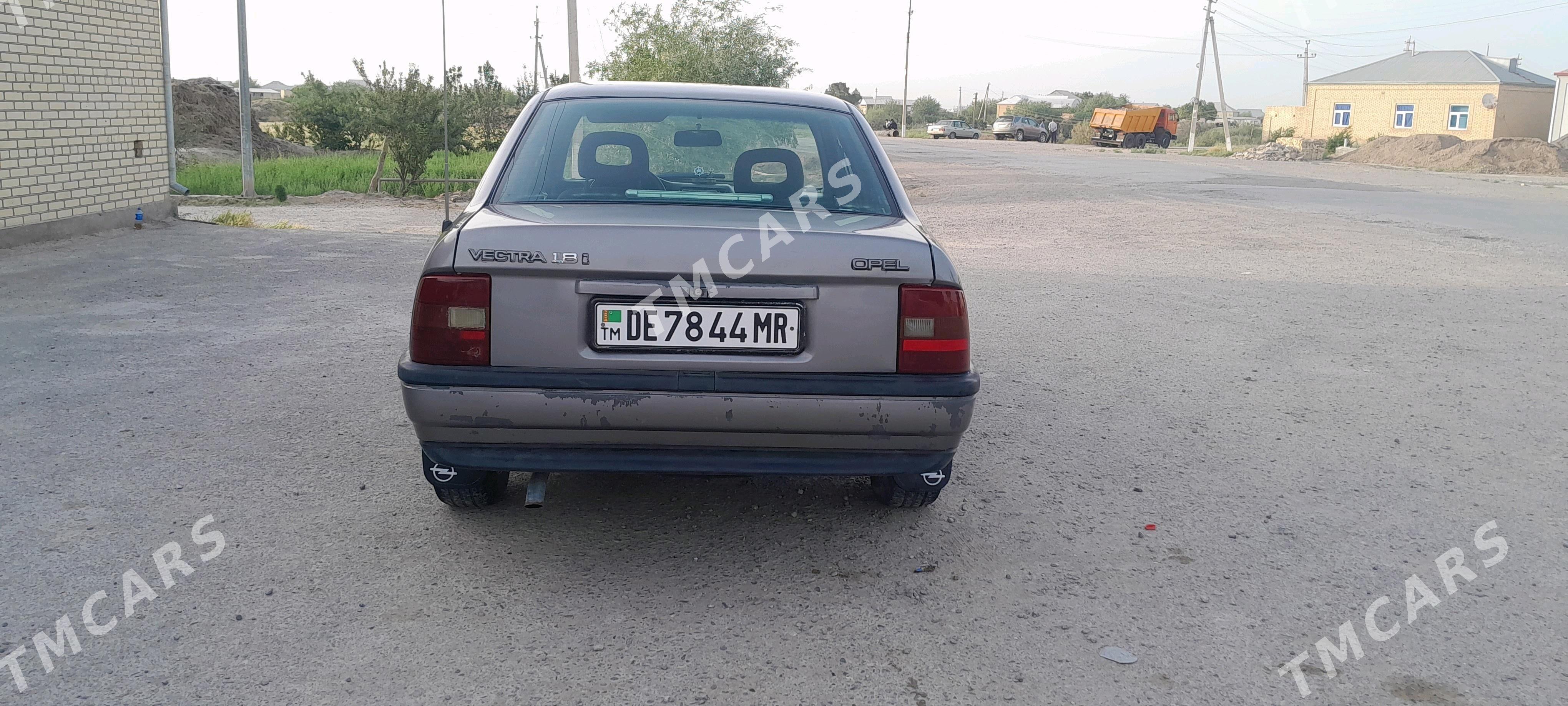Opel Vectra 1992 - 36 000 TMT - Мургап - img 4
