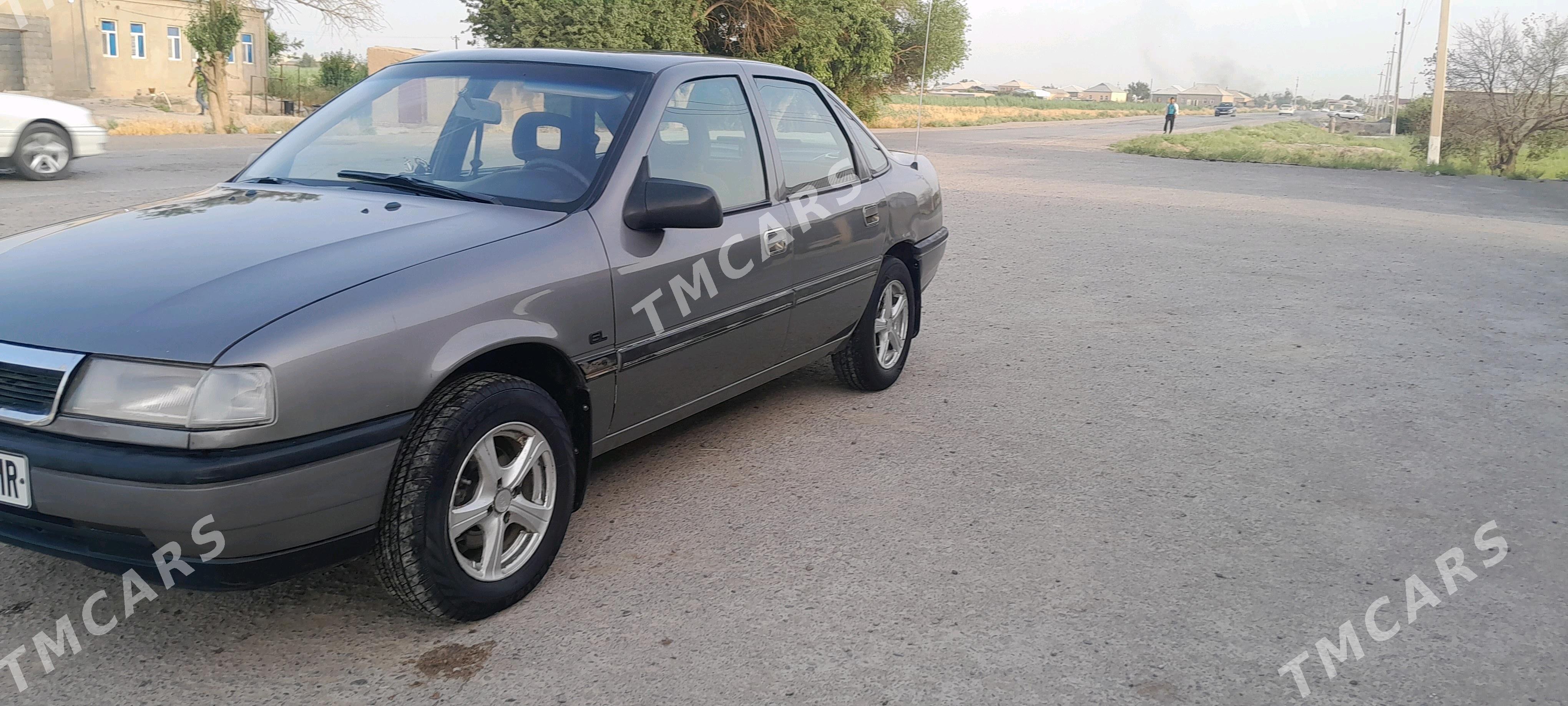 Opel Vectra 1992 - 36 000 TMT - Мургап - img 2