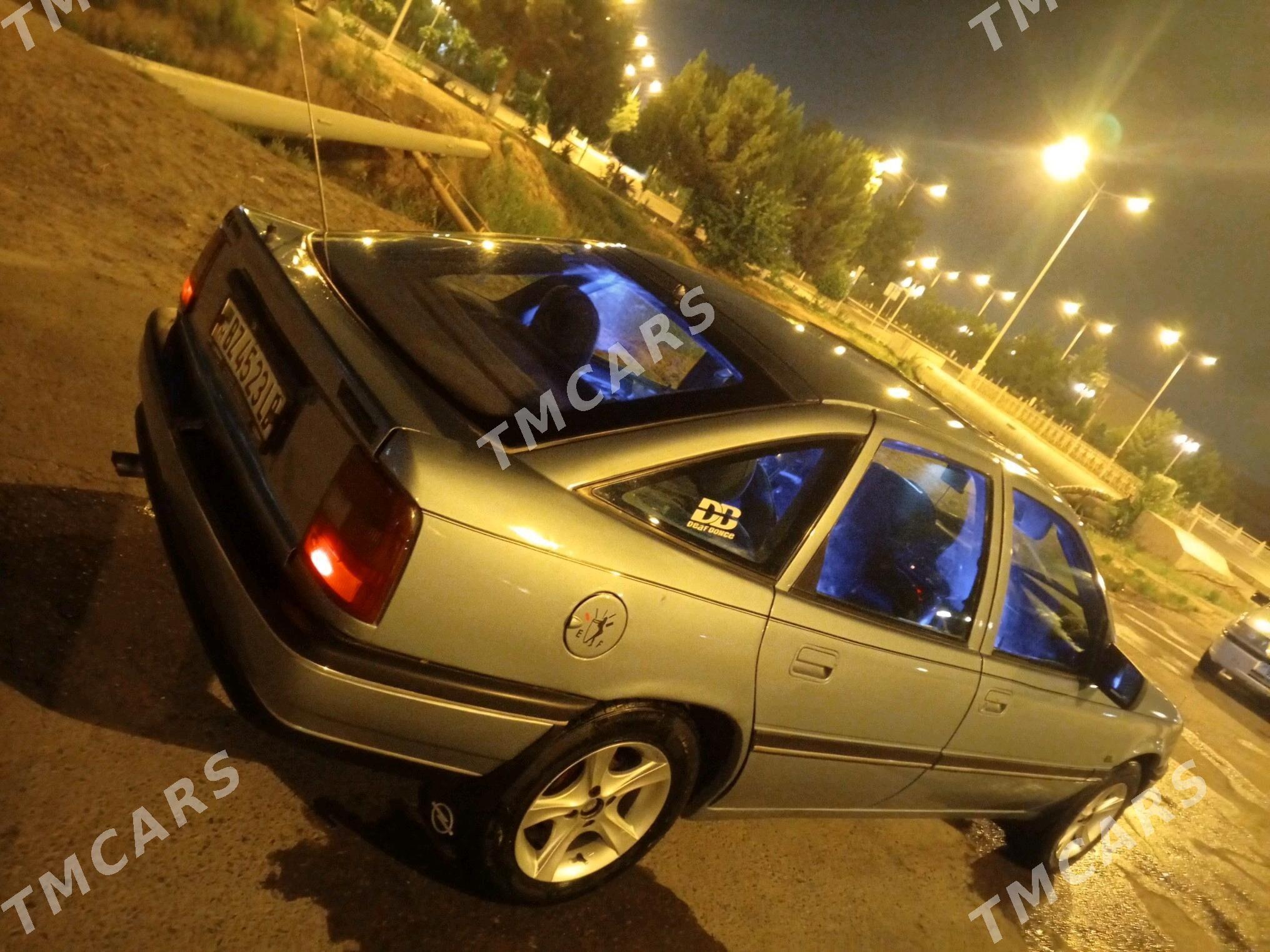 Opel Vectra 1990 - 25 000 TMT - Туркменабат - img 3