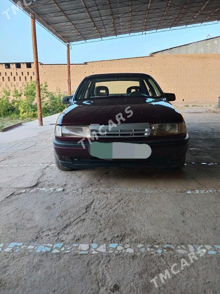 Opel Vectra 1991 - 29 000 TMT - Saýat - img 3