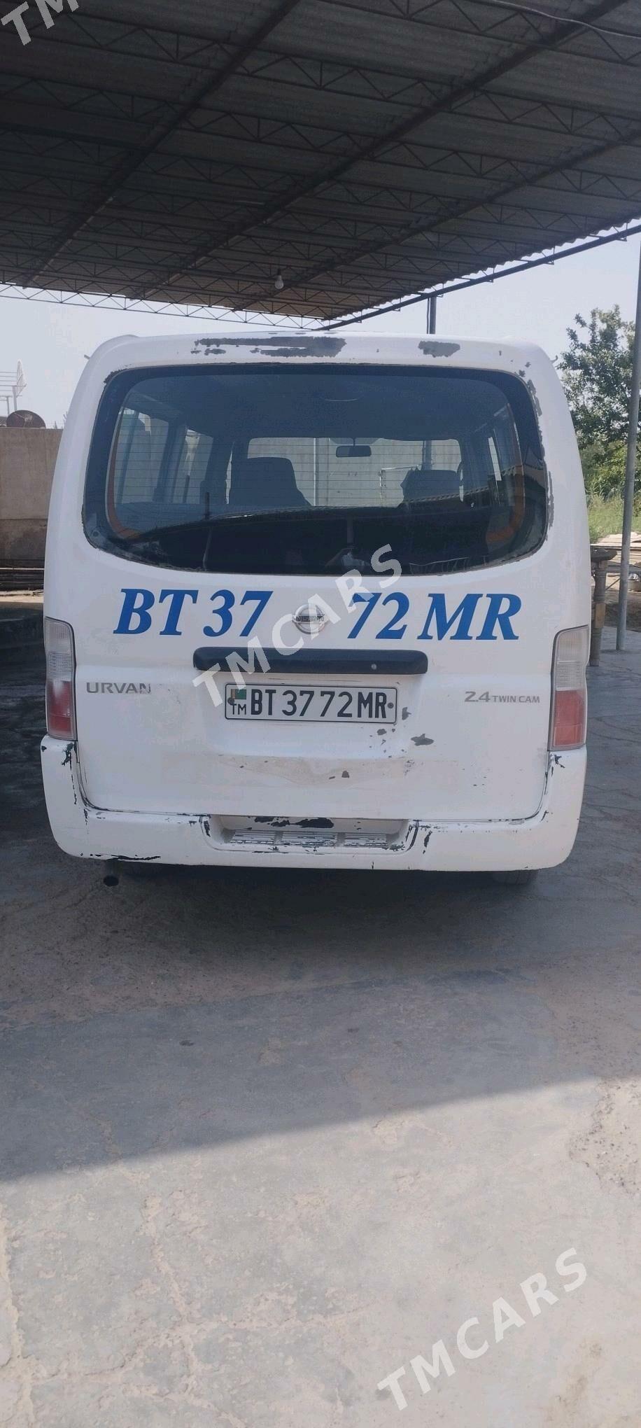 Nissan Urvan 2001 - 100 000 TMT - Mary - img 3