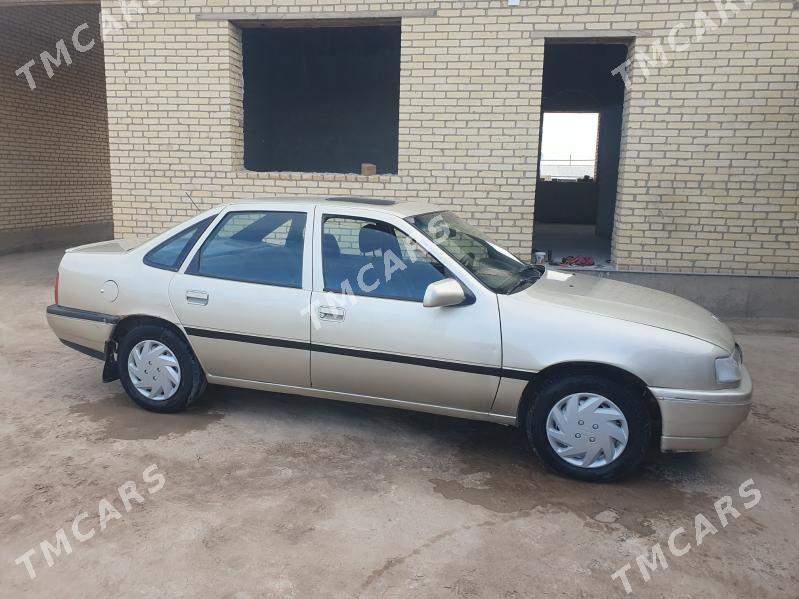 Opel Vectra 1989 - 23 000 TMT - Саят - img 4