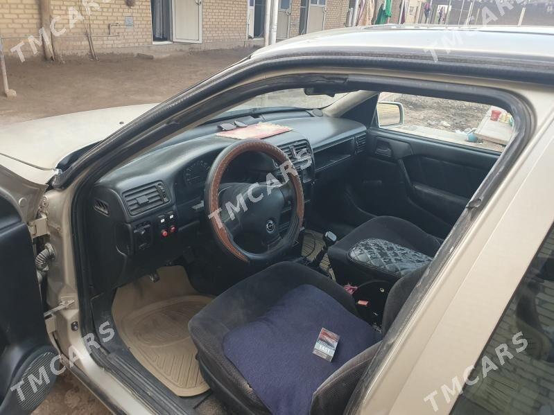 Opel Vectra 1989 - 23 000 TMT - Саят - img 5