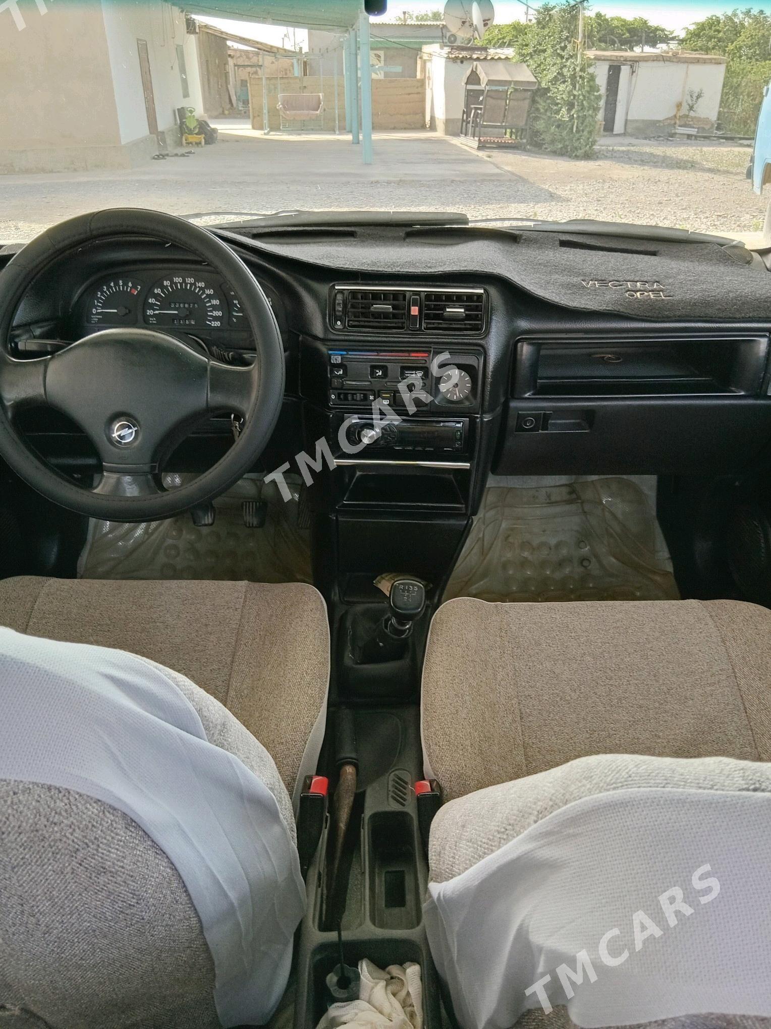 Opel Vectra 1992 - 38 000 TMT - Kaka - img 4