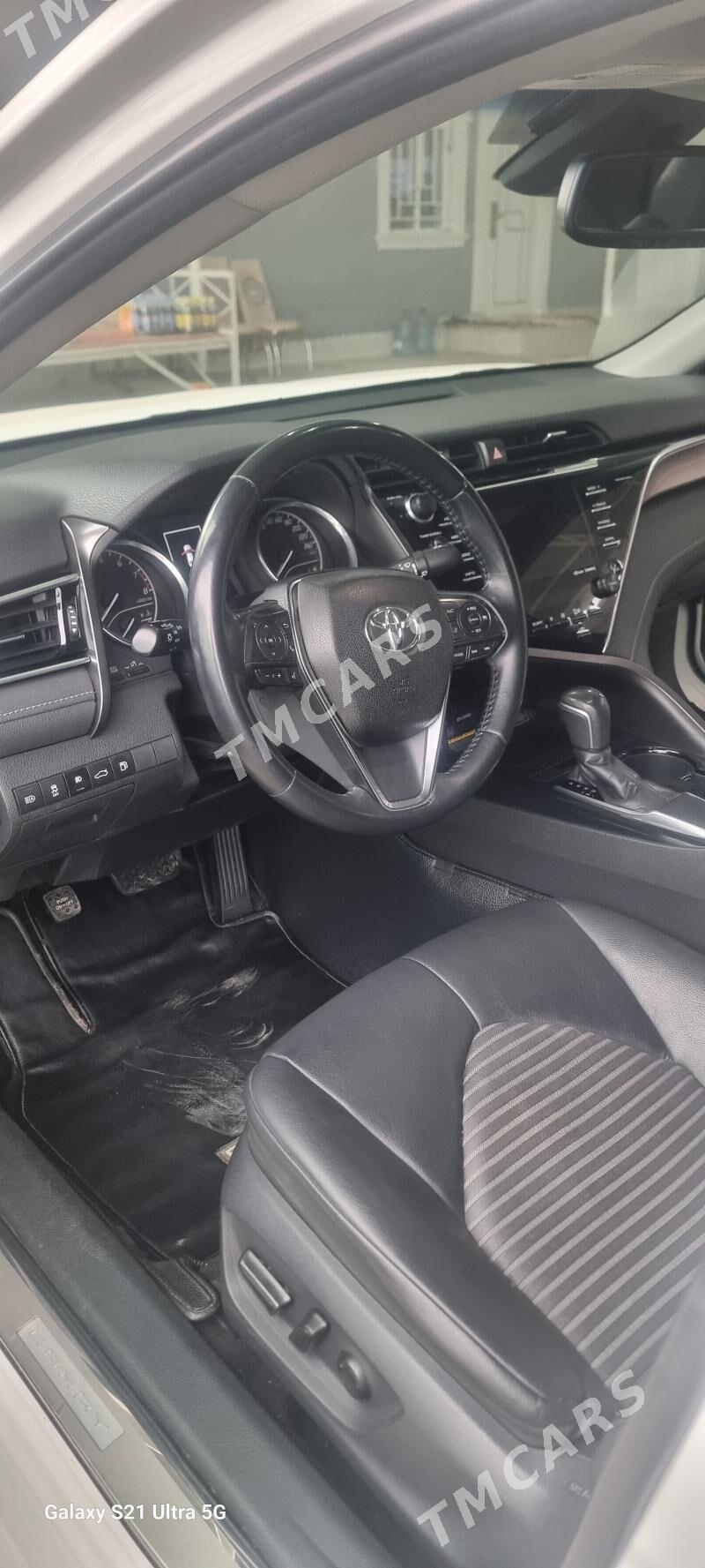 Toyota Camry 2018 - 340 000 TMT - Ашхабад - img 7