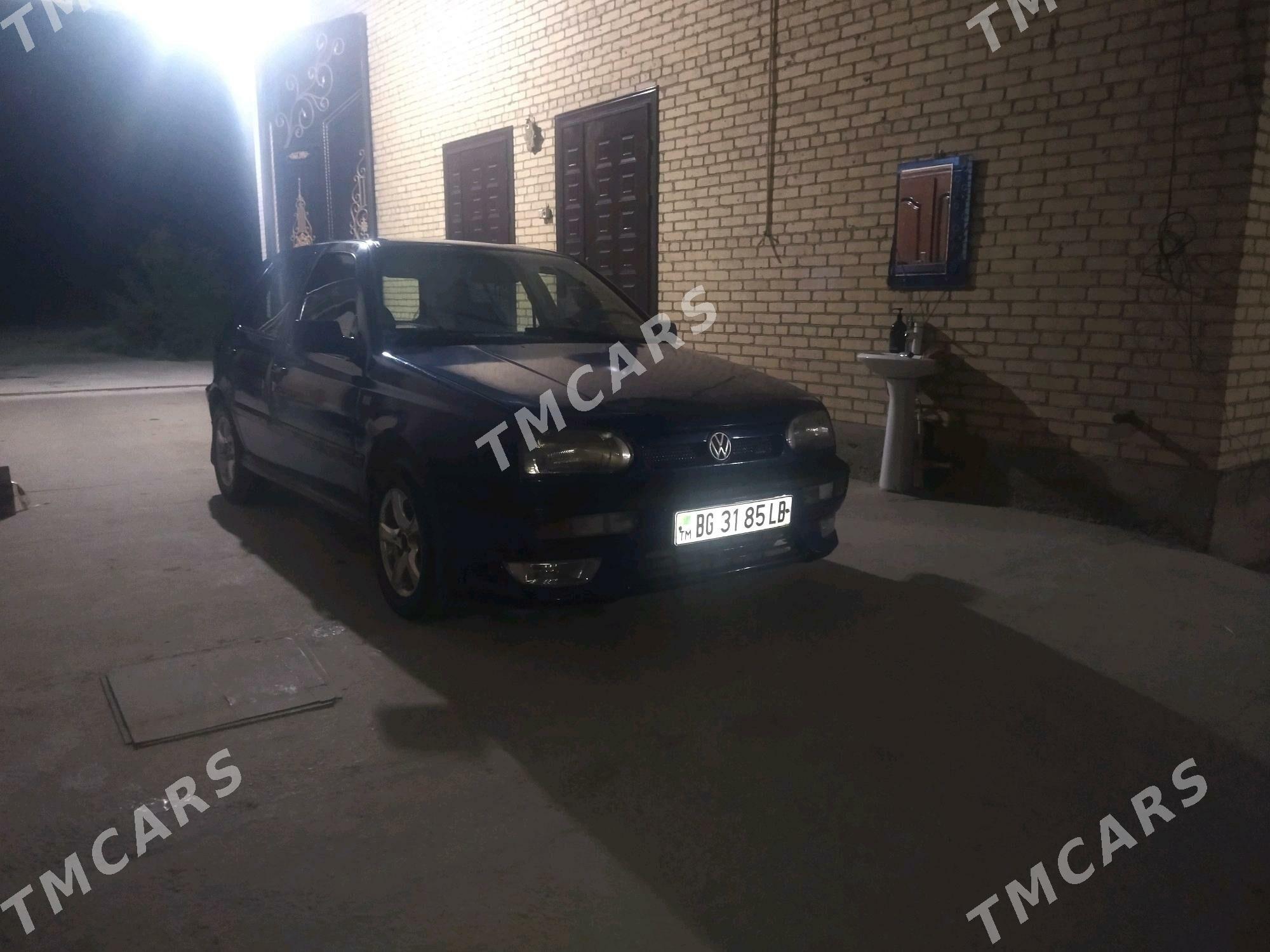 Volkswagen Golf 1994 - 30 000 TMT - Чарджоу - img 3