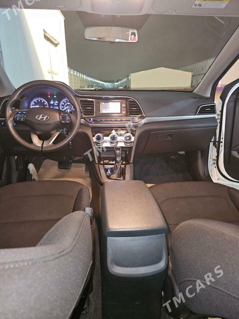 Hyundai Elantra 2019 - 190 000 TMT - Büzmeýin - img 3
