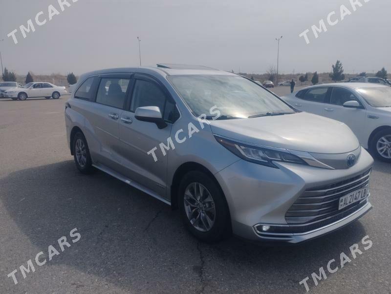 Toyota Sienna 2021 - 590 000 TMT - Туркменабат - img 5