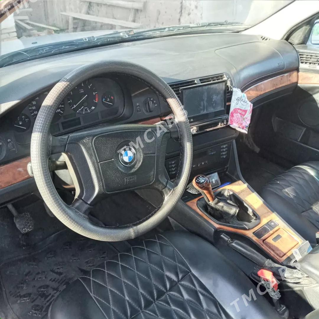 BMW 528 1997 - 60 000 TMT - Гурбансолтан Едже - img 2