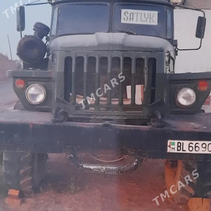 Ural 4320 1980 - 150 000 TMT - Aşgabat - img 3