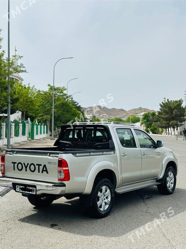 Toyota Hilux 2012 - 320 000 TMT - Туркменбаши - img 4